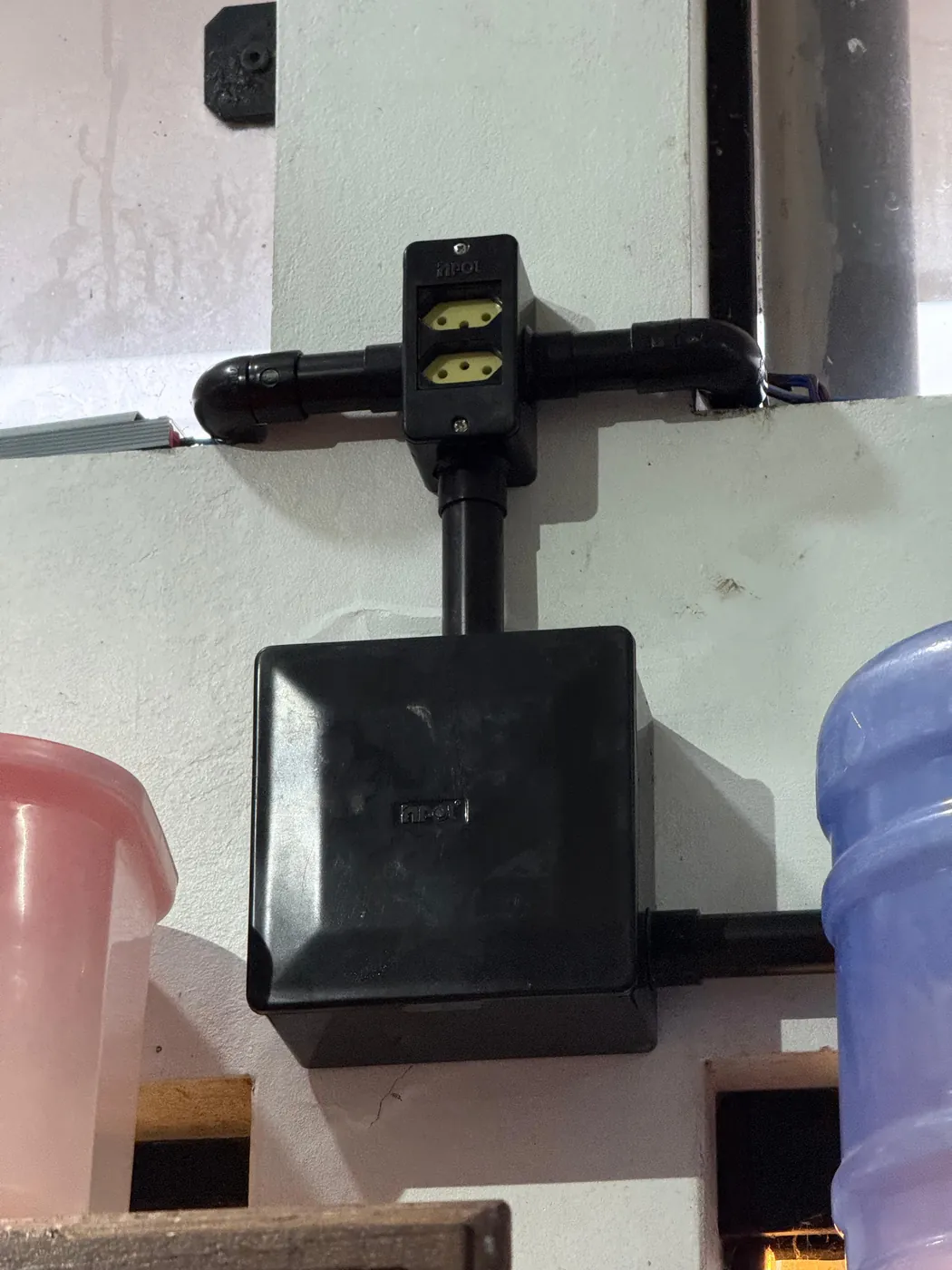 Instalação aparente com eletroduto